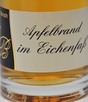 Etikett Apfelbrand im Eichenfass - Manufaktur Broch